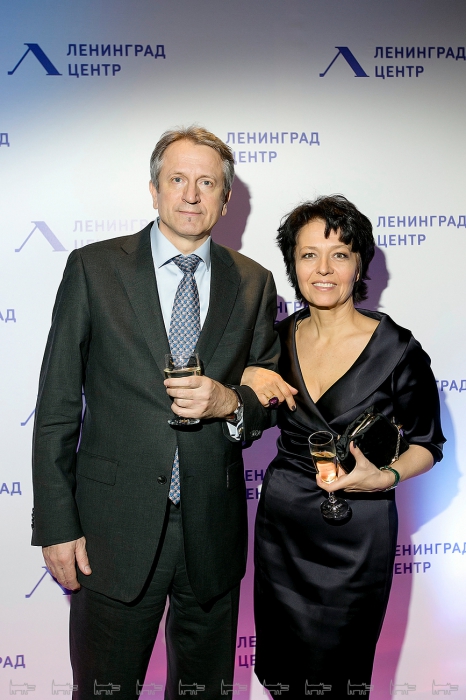 Төтенше порно көру: әйеліммен ас үйде жылдам секс Сексуалдық табиғаттағы войеризм