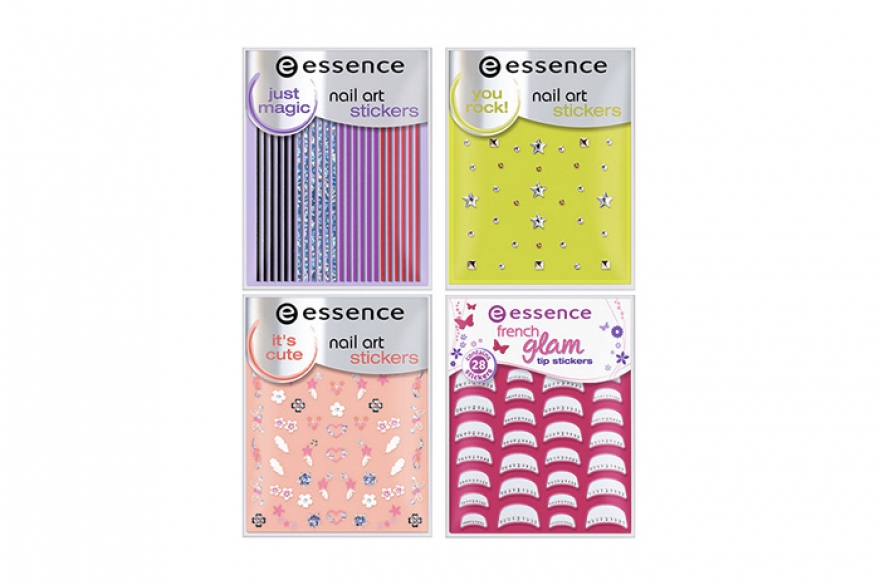 Заменить блестящую подводку смогут светоотражающие наклейки: ради одной новогодней ночи тратиться на Dior нерационально, бьюти-стикеры можно найти и у