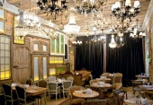 Юна Мегре Основательница и главный дизайнер московского бюро Megre Interiors родилась в Краснодаре, восемь лет провела в Англии — сначала в закрытой