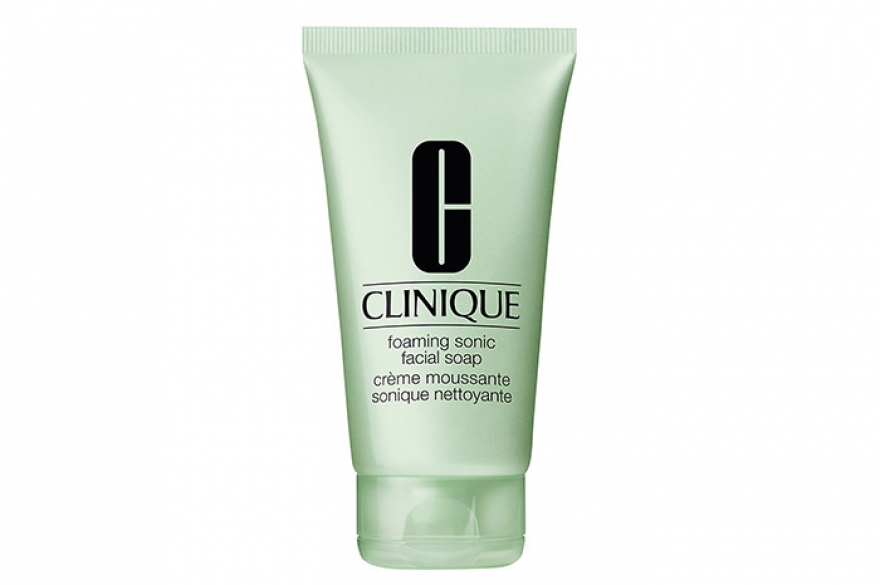 Foamin Sonic Facial Soap, Clinique Пенка для умывания cоздана по промыслу нью-йоркских творцов специально в пару чистящей щетке.В ней нет ни капли