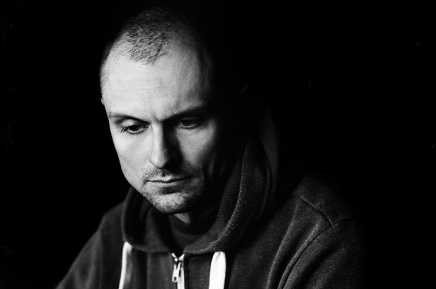 «Земля» Мастер физического театра Максим Диденко уже приступил к репетициям спектакля по мотивам легендарного кинофильма Александра Довженко «Земля