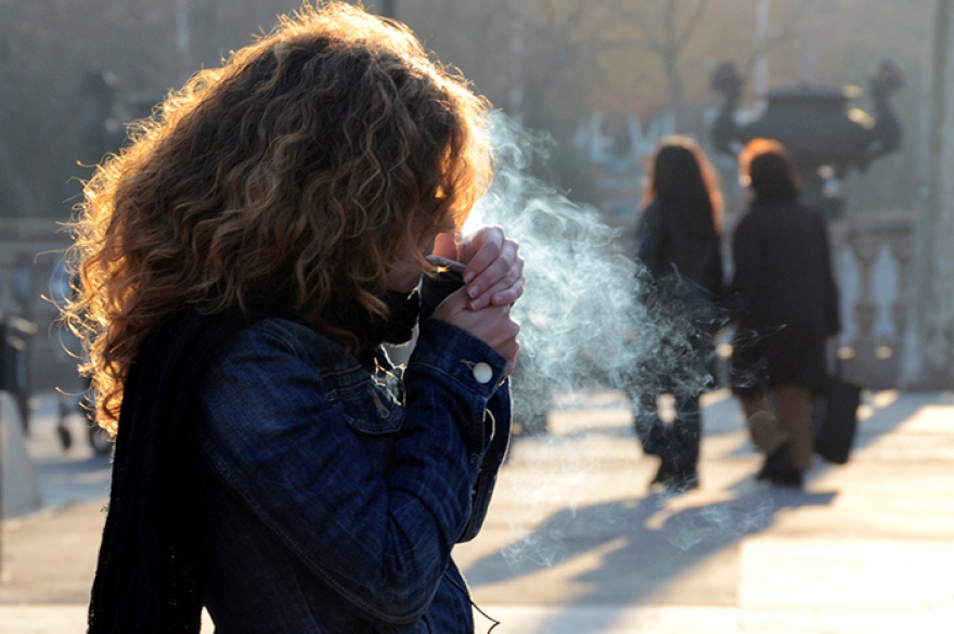 Повышение цен на сигареты С января российским курильщикам стало жить еще труднее. Дальше легче на будет: в связи с повышениями акцизов все сигареты