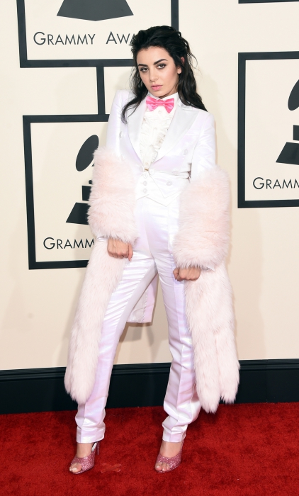 Чарли XCX в Moschino