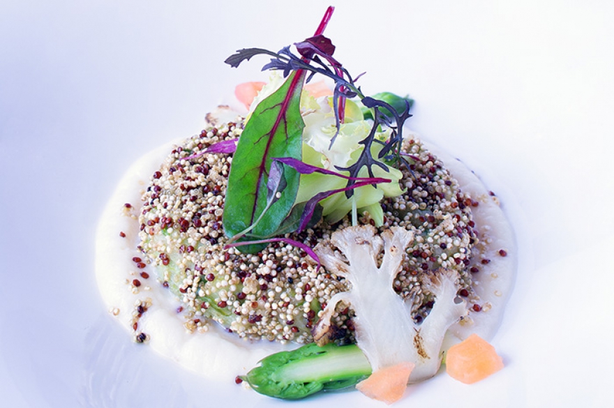 «Гранд Отель Европа» Поход в пятизвездочный отель на постное меню вряд ли можно считать воздержанием, тем более, что его позиции звучат как музыка