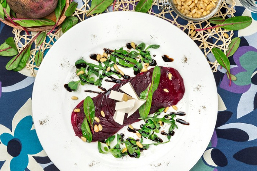 «Пряности и радости» Если основное меню в мини-сети холдинга Ginza Project занимает без малого двадцать страниц, то и постное предложение