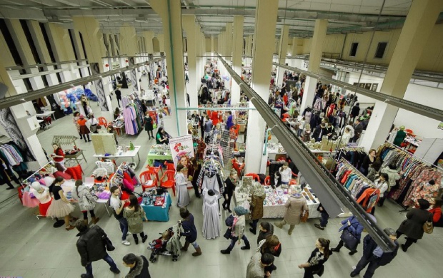 Суббота-воскресенье, 7 - 8 марта Open Space Market и Центр современной культуры «Смена» проведут совместный дизайн-маркет. Предстоящий фестиваль в ТЦ