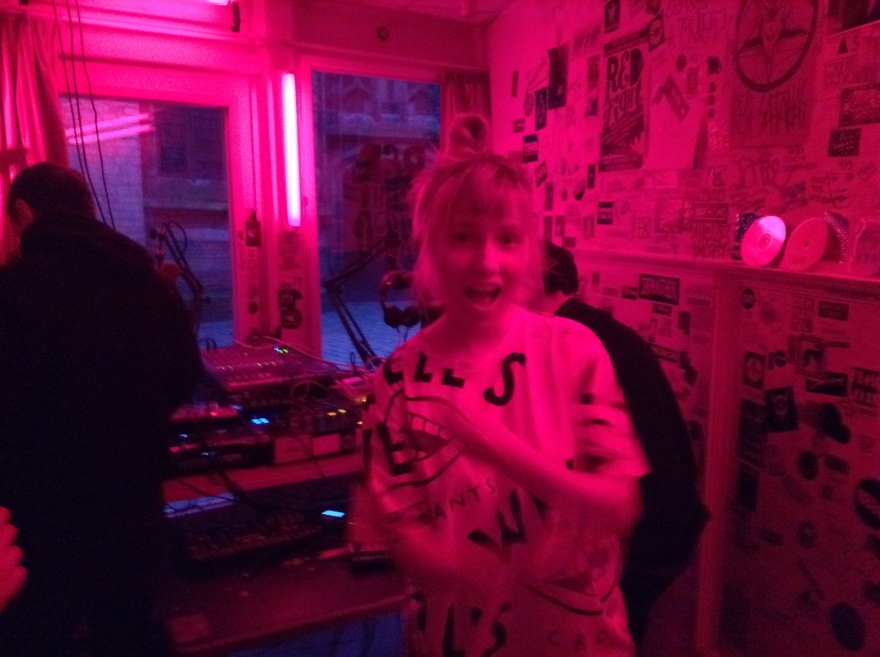 Январь 2015. Лайв Interchain и NV на Red Light Radio в Амстердаме. Было очень весело: за окном стоит собор, окна радио выходят на улицу и, когда идет