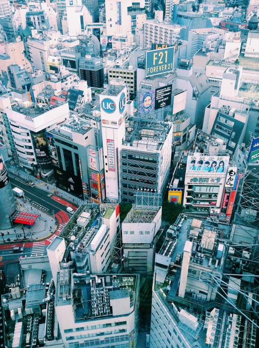 Наверное, самая любимая фотография из Токио. Я только прилетела и долго думала, идти на завтрак или нет, потому что ужасно хотелось спать. В итоге, я