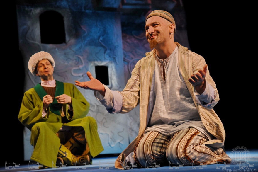 Пятница, 10 апреля В коворкинге «Диван» состоится встреча с актерами театра Камала в рамках проекта «Камал BACKSTAGE». О том, что скрыто за занавесом