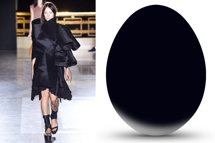 Rick Owens Поклонникам дарк-фэшна и Рика Оуэнса оформить пасхальные яйца будет легче всего — нужно всего-то запастись иронией и черной краской.