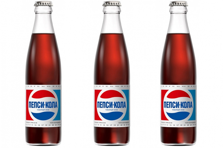 Сине-красные бутылочки Pepsi первыми из символов буржуазных ценностей проникли в страну: все уважающие себя мажоры из основных мегаполисов — Москвы