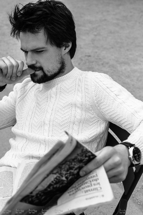 Данила Козловский. на Даниле: свитер Gucci, брюки Louis Vuitton