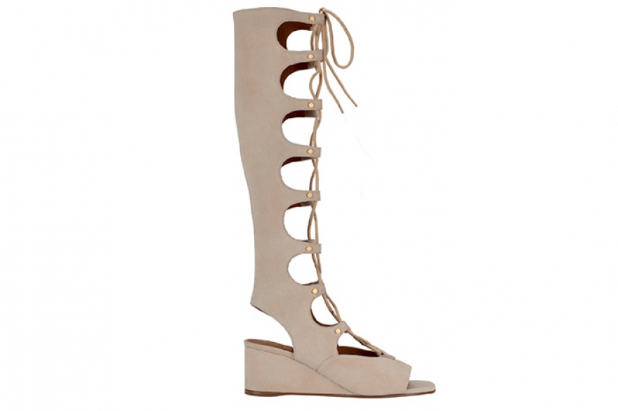 Сандалии Chloe, 79 600 руб. (ДЛТ)