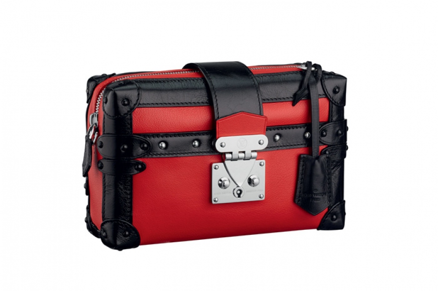 Клатч Louis Vuitton, 233 000 руб. (Louis Vuitton)