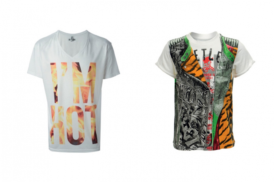 Футболка Moschino, 5428 руб. (farfetch.com); футболка John Galliano, 8499 руб. («Кенгуру»)