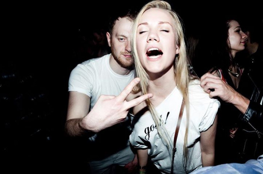 Визажист всея Руси Елена Крыгина на вечеринке Cafe du Soir своих друзей Софьи Павловны Заики и Фрола Буримского