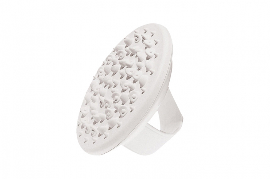 У Bliss есть целая линия косметики и девайсов с мотивирующим названием Fat Girl Slim: кремы на основе кофеина и чуждые милосердию массажные щетки