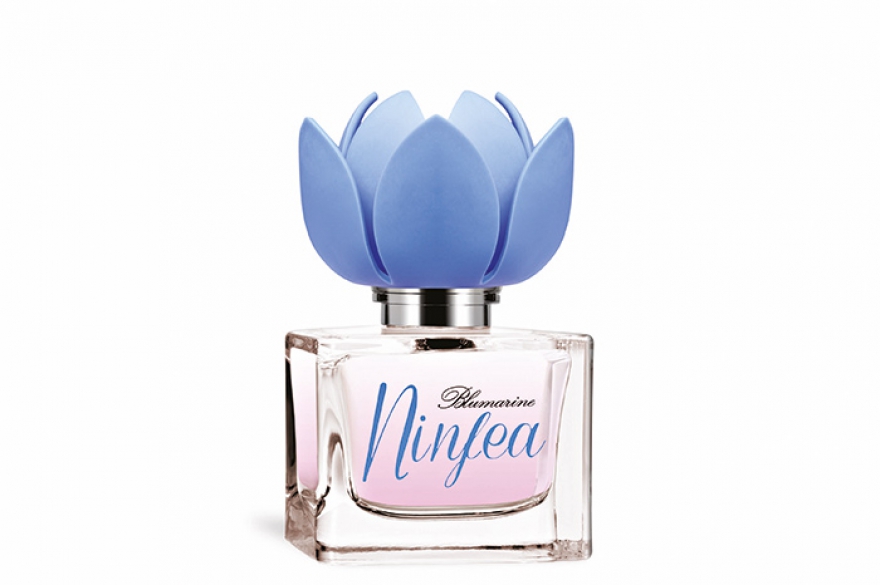 Ninfea Blumarine Увековечить кувшинки вслед за Моне решила парфюмер Эмили Копперман. Творила она тоже смелыми мазками: к листьям гардении положила