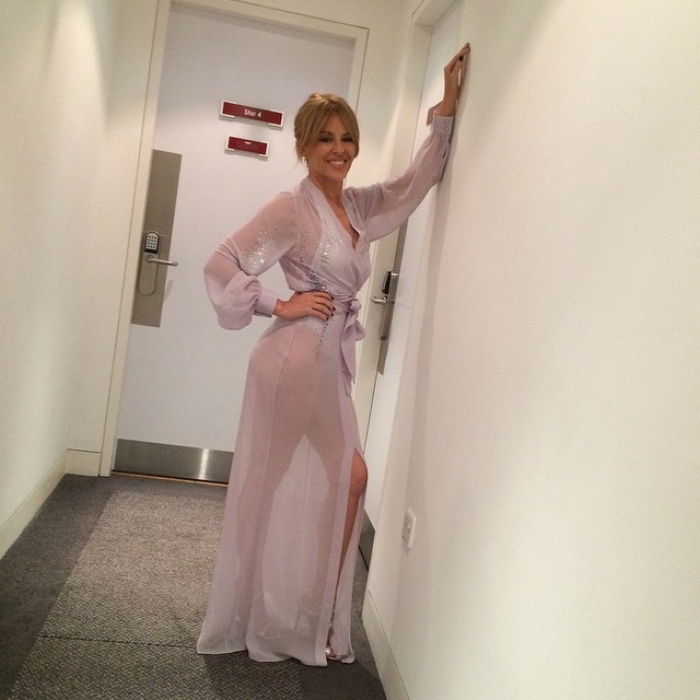 Певица Кайли Миноуг застраховала свою пятую точку на 5 млн $