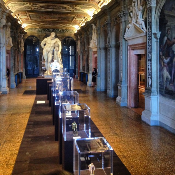 Выставка в фонде Prada