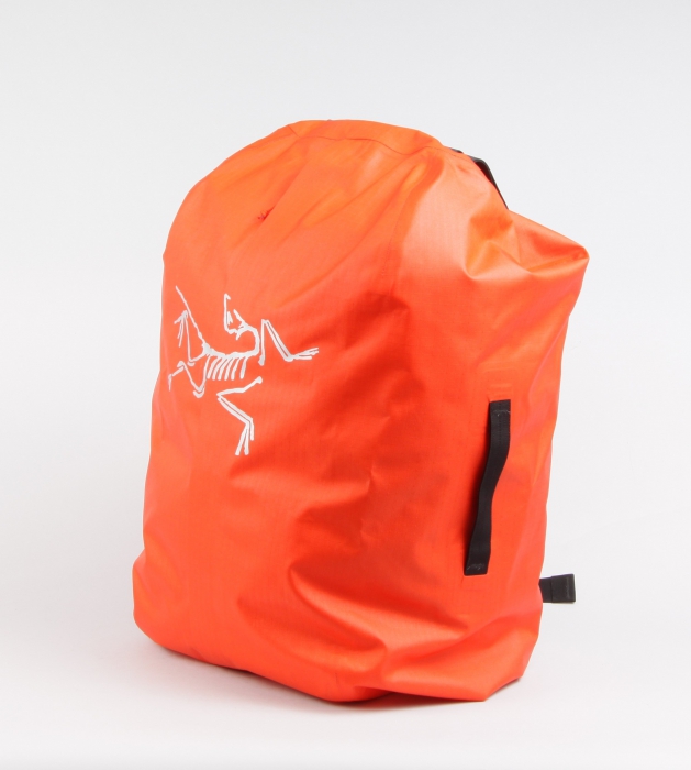ARCTERYX, 8 250 рублей (Mint Store)