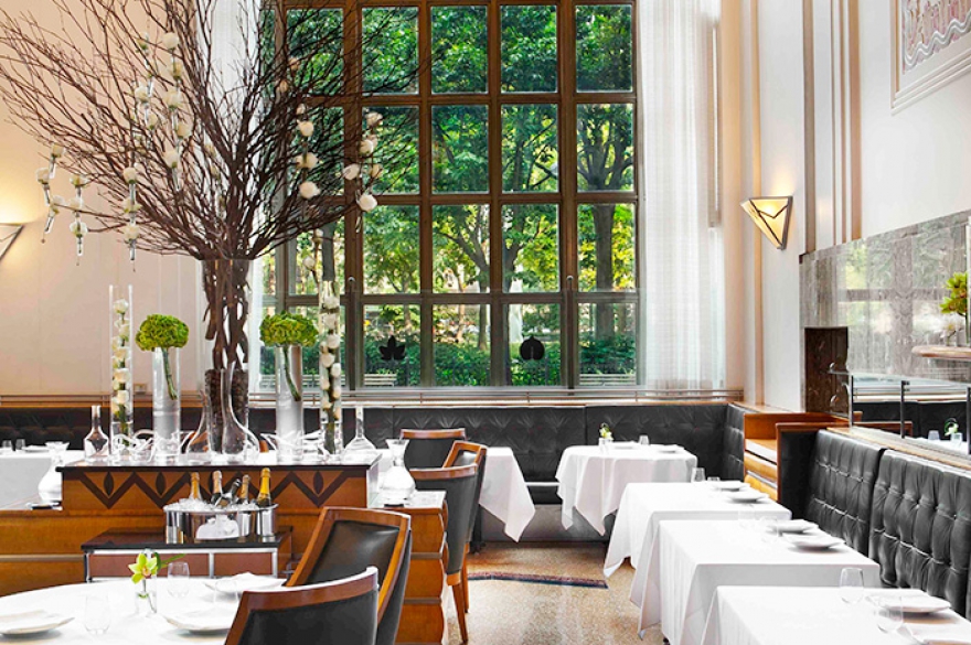 Eleven Madison Park11 Madison Ave, New York, NY 10010, США Ресторан в небоскребе с видом на Мэдисон-сквер парк на Манхэттене, занявший пятое место