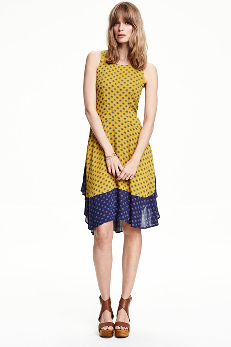 H&M, 2999 руб.