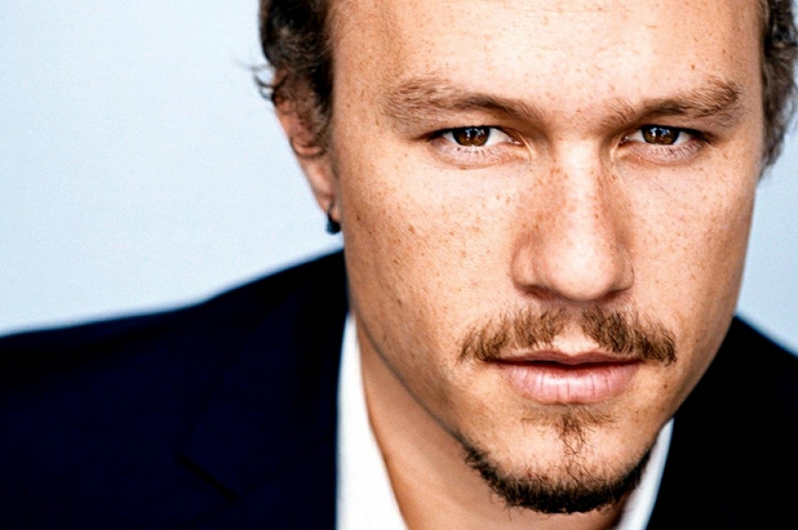 Хит Леджер (1979 - 2008) Голливудский актер родом из Австралии скончался в зените своей карьеры в возрасте 28 лет. Тело Хита Леджера было обнаружено