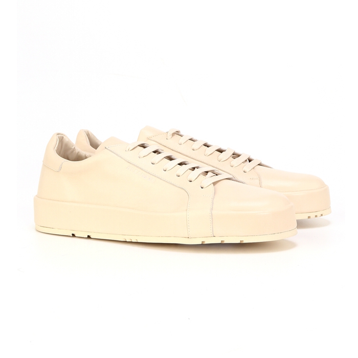 Туфли Jil Sander, 17100 вместо 34150 рублей BOSCOFAMILY (50%) В BOSCOFAMILY, где продают Kenzo, Jil Sander, Carven и Etro, поделили цены пополам — и