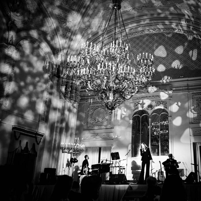 Концерт Карлы Бруни-Саркози в Мраморном дворце