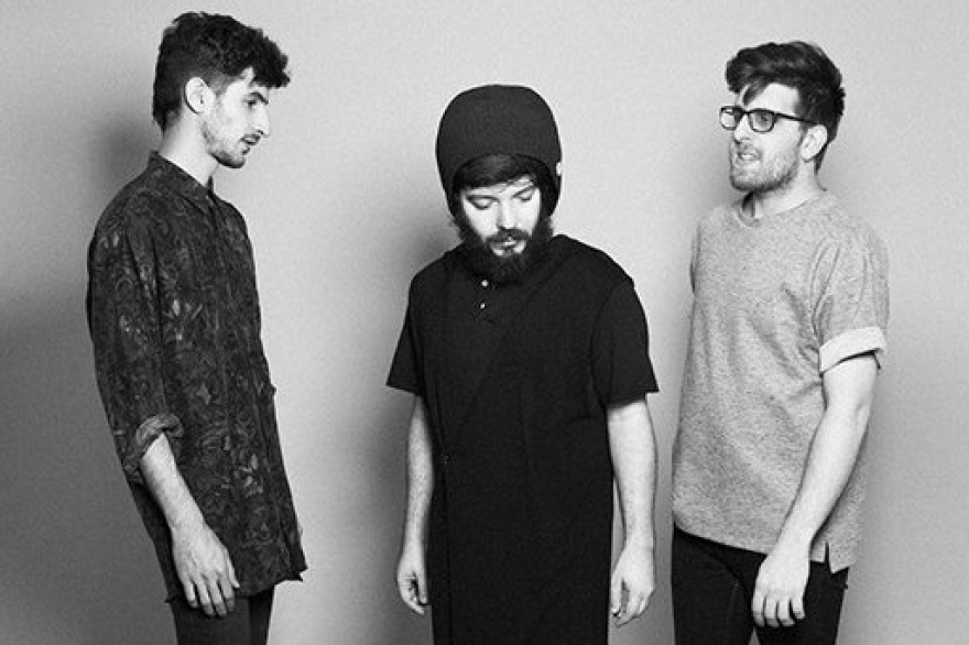 Суббота, 27 июня В Jam Bar на всю ночь приезжает израильское трио Garden City Movement. Команда совсем молодая - она существует с 2013 года и творит