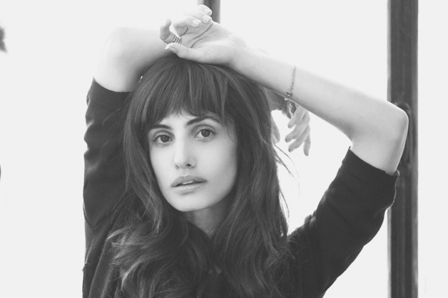 Lola Marsh Кто-нибудь знает любимую группу Тарантино? Какие ваши версии? Верно, это израильская группа Lola Marsh. Я очень живо представляю себе, как