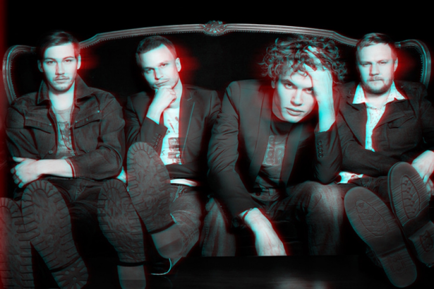 Павел Артемьев Музыкант, в последние годы к тому же сыгравший в нескольких спектаклях «Практики» и «Политеатра», сейчас делает отличный инди-поп с