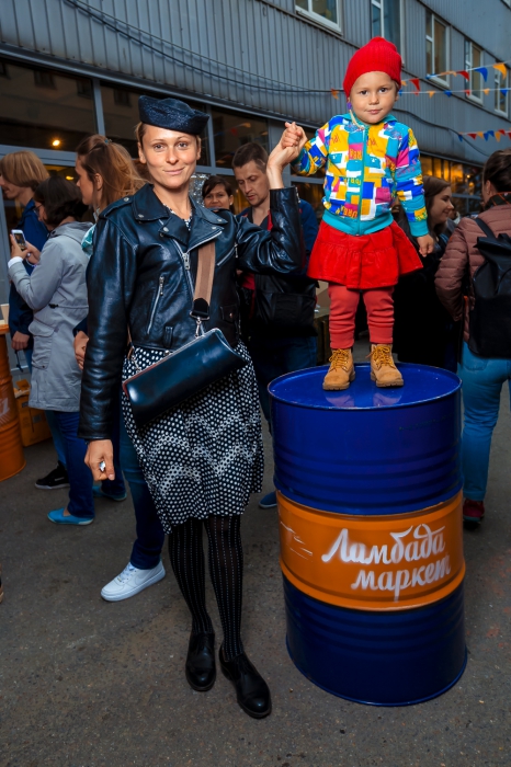 Катя Нехорошева в Comme des Garcons