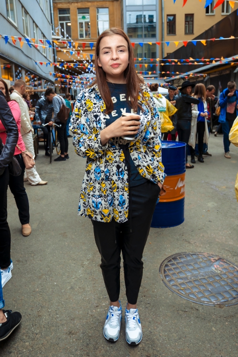 Аня в платье Monki