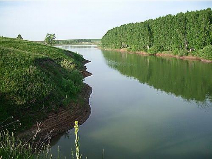 Озеро Чебакса Подходящий вариант для велопрогулки, потому что знаменитый ранее своими кузнецами поселок Чебакса находится практически в черте города