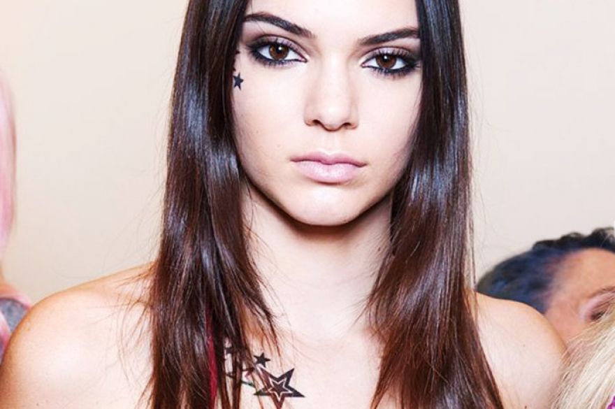 Кендалл Дженнер на показе Tommy Hilfiger весна-лето 2015