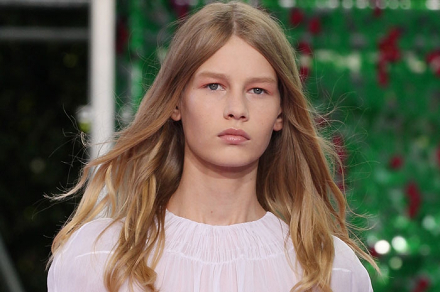 14-летняя София Мечетнер на шоу Dior
