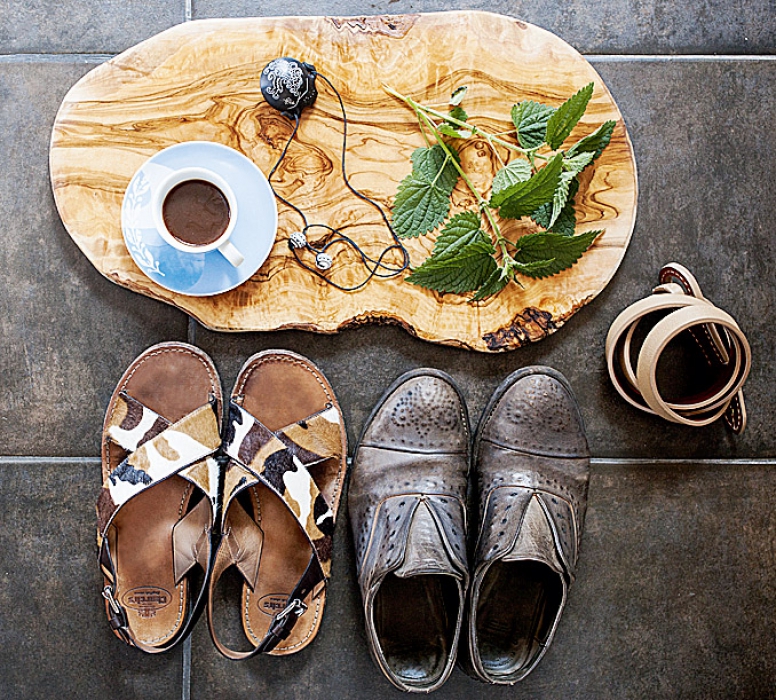 Окарина, сделана Лялей Галеевой, сандалии, Church's, ботинки, Officine Creative, ремень, Loro Piana