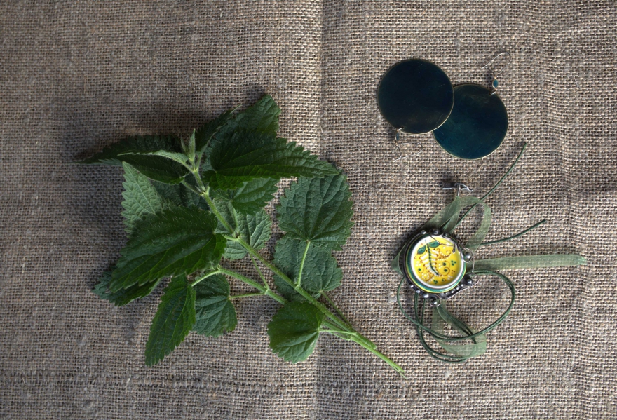 Эти аксессуары приобретены в Праге в уникальном дизайнерском магазине, где продают не только интересные украшения, но и декор для дома.