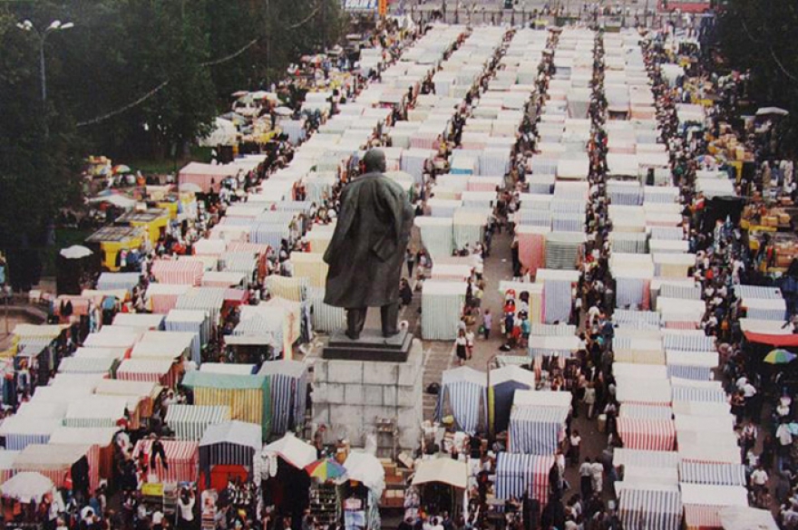 Торговые ряды времен Перестройки