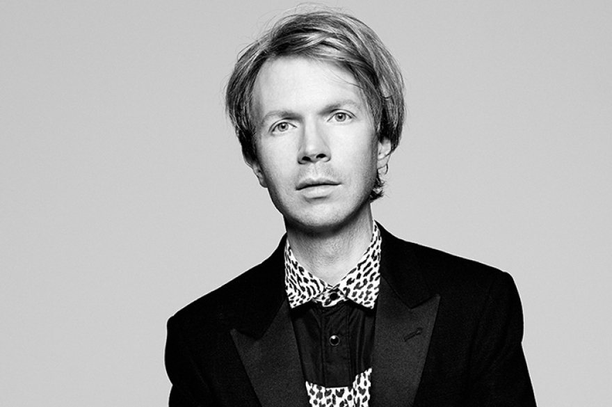 Бек В прошлом году 44-летний Бек Хансен после значительного перерыва в большом шоу-бизнесе вернулся к активным гастролям и записи песен. Он со своим