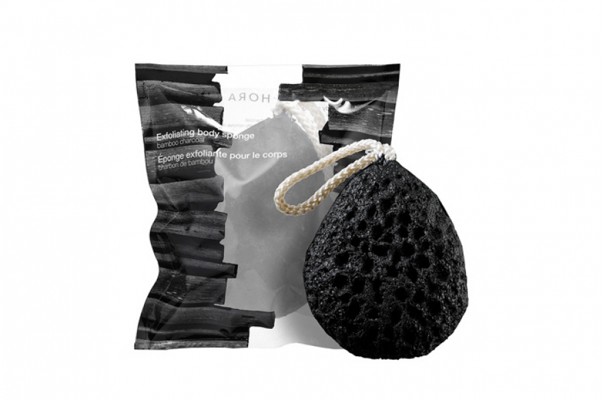 Бамбуковая губка-эксфолиатор Sephora — новая загадка для бьютиголиков: черная, но чистит, жесткая, но мягкая, трет, но не сушит.