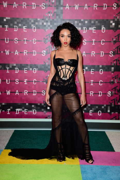 Fka Twigs в Atelier Versace