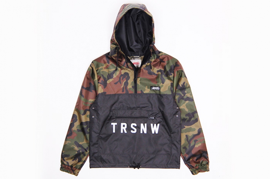 Анорак, 2299 руб.