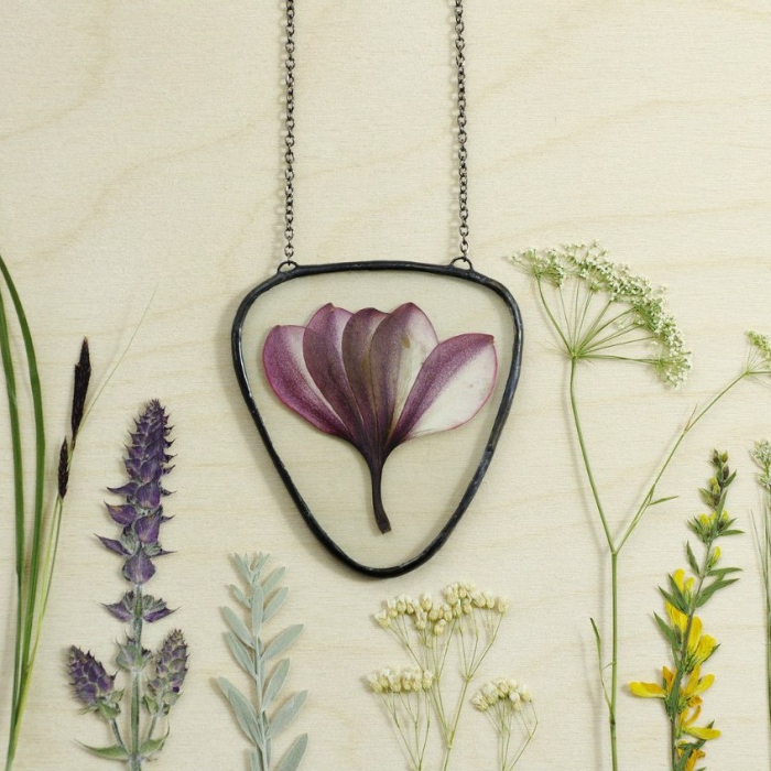 Украшения Осень, как и всегда впрочем, пришла стремительно и незаметно, но не повод скучать по лету, когда его часть сохранилась в украшениях от