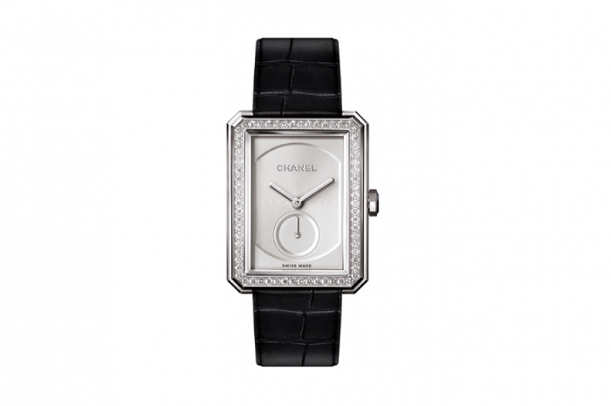 Форма корпуса Boy.Friend, как и первых часов Chanel, Premiere 1987 года, повторяет очертания Вандомской площади. 