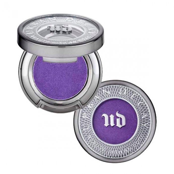 Бархатистые, мягкие тени, доступные в 64 оттенках. Интенсивные, насыщенные, привлекательные оттенки, равномерное распределение пигмента и легкость