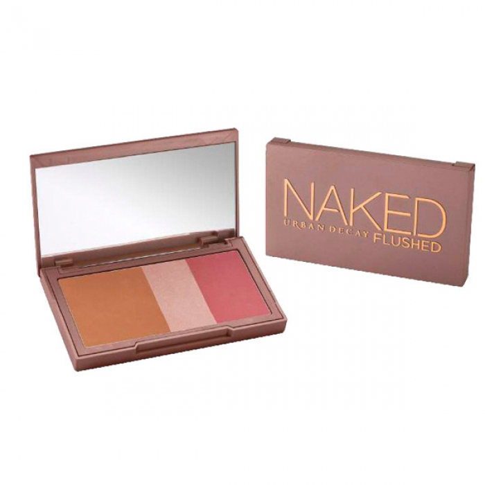 Naked Flushed — горячее трио, включающее КРУПНОМАСШТАБНЫЕ бронзер, хай- лайтер и румяна. Эти оттенки обладают светорассеивающими свойствами. Они