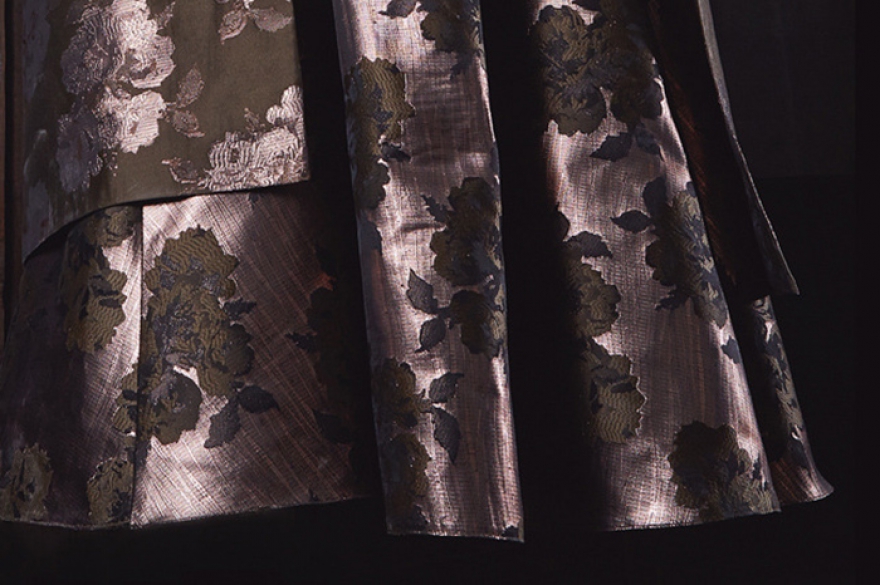 Коллекция So Number One Молодой бренд, основанный Александрой Шмаргуненко и Надеждой Бескровной, подготовил для Fashion’s Night Out лимитированную